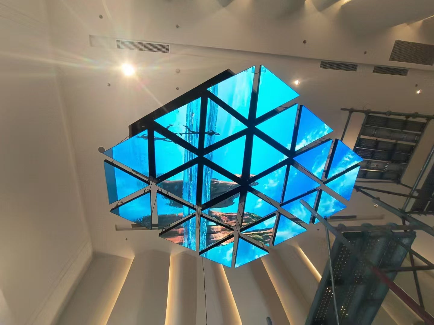 Passen Sie Ihre eigene LED-Kugel an und verwandeln Sie LED-Bildschirme anderer Formen in die Realität