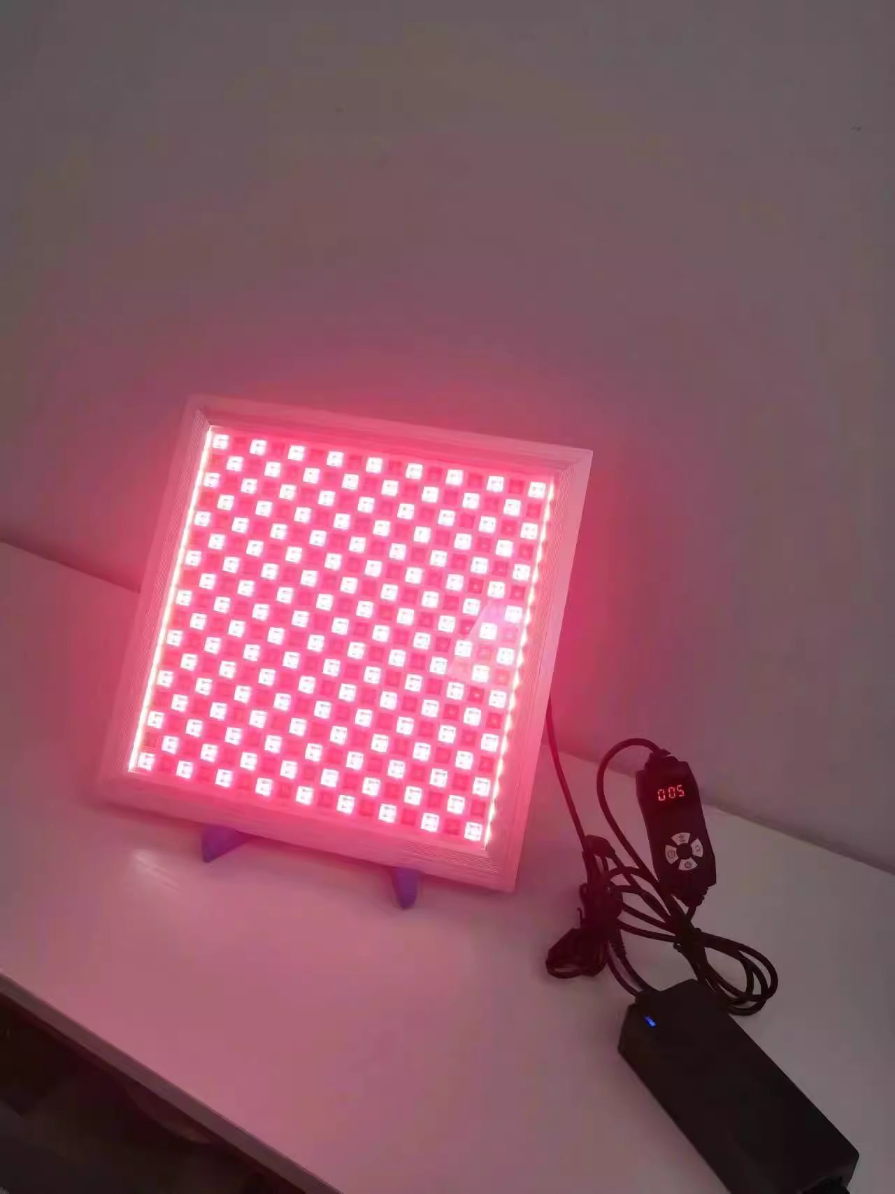 50W Infrared Therapy Lamp – Red Light 655–665nm & IR 850–860nm | Dimmable & Timer | AC100–240V | Aluminum Alloy + PC Cover | for Skin Beauty, Muscle | Blue Stand / Desktop Stand | Included Controller, Protective Goggles | US / EU / UK / AU Plug