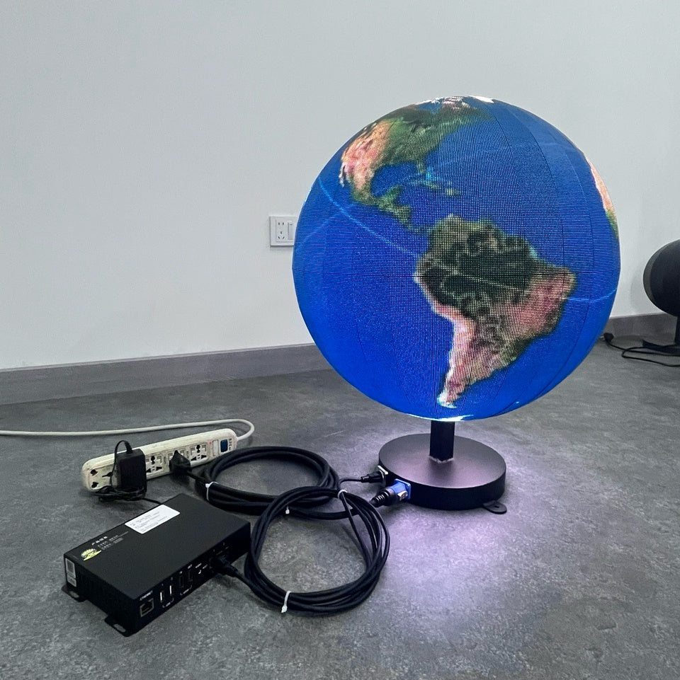 Kleines LED-Kugeldisplay für den Innenbereich – Durchmesser 40 cm / 50 cm / 60 cm / 85 cm (1,3 Fuß – 2,8 Fuß), P1.86 / P2 | 360°-Kugelbildschirm für Einzelhandel und Ausstellungen