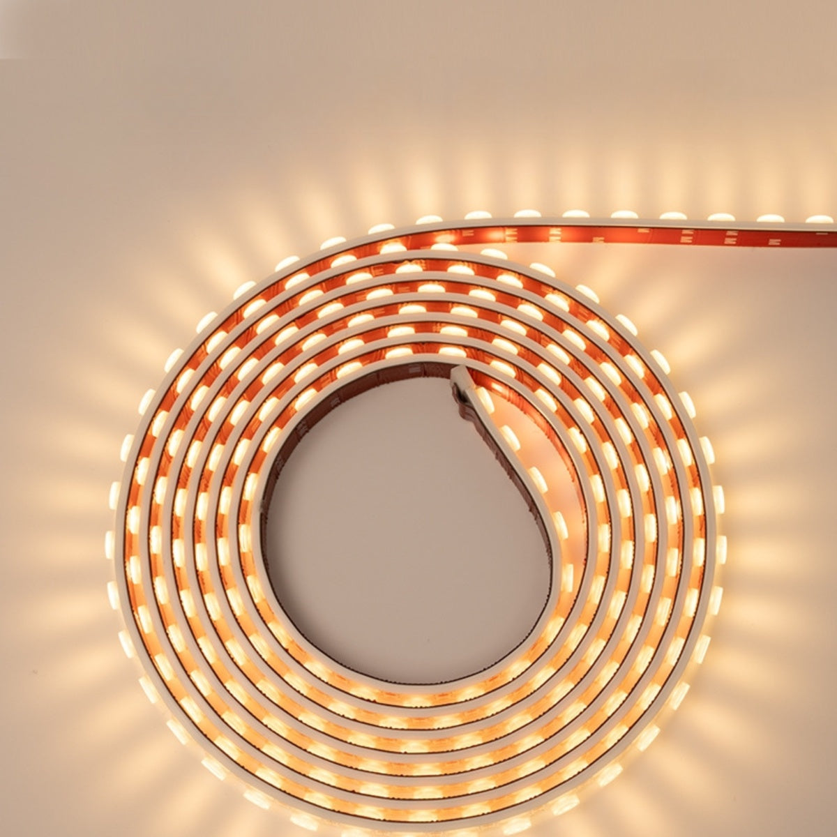 Waterproof Wall Washer LED Strip Light – DC 24V | 18W/m | 42 LEDs/m | 25° Beam Lens | IP67 Waterproof | 3000K / 4000K / 6000K / Red / Green / Blue / Yellow | Architectural Lighting | 5/50M