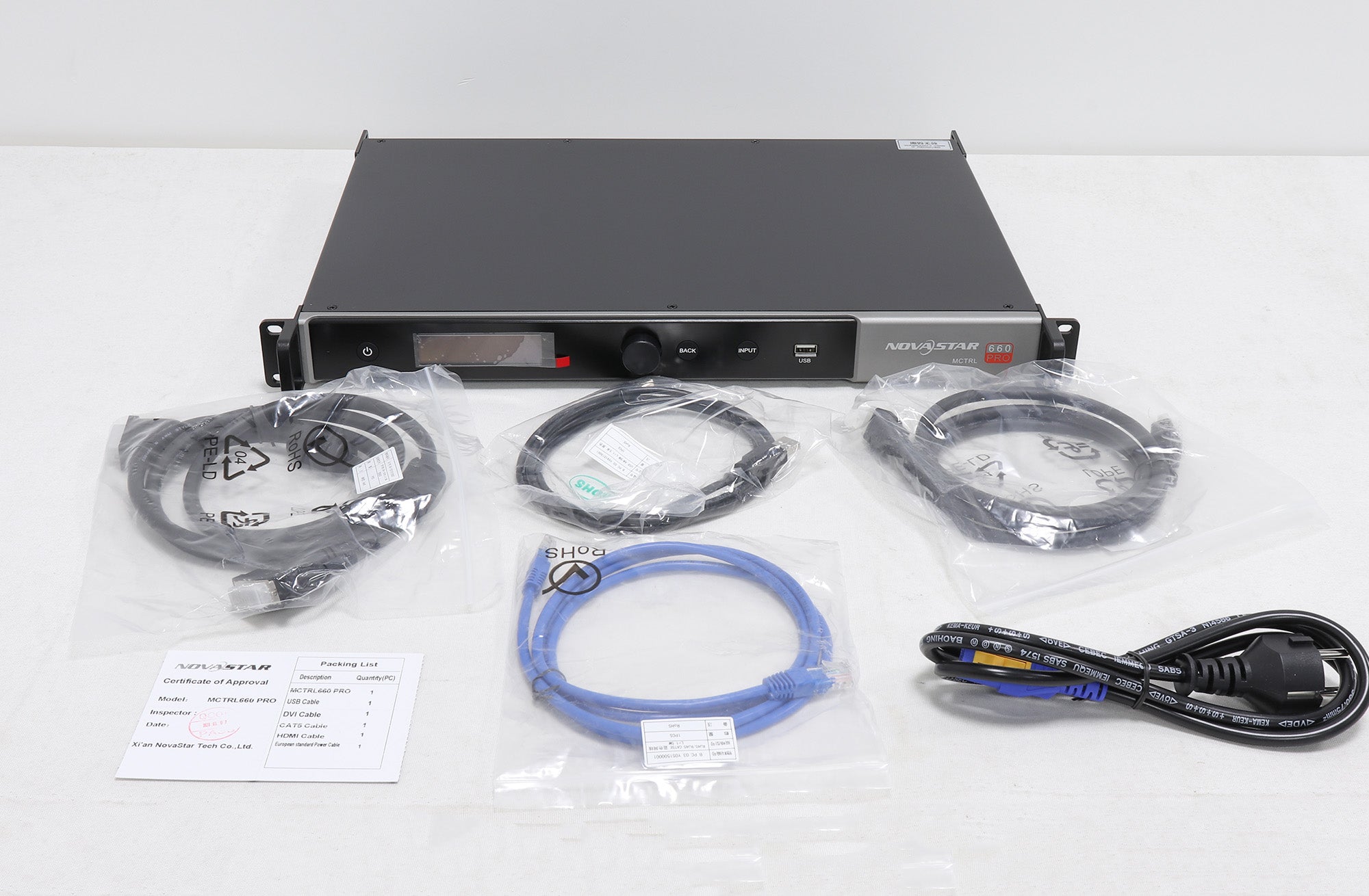 Boîtier d'émission LED NovaStar MCTRL660 PRO – 650 pixels | Contrôleur vidéo LED hautes performances 8 bits avec Genlock pour écrans LED