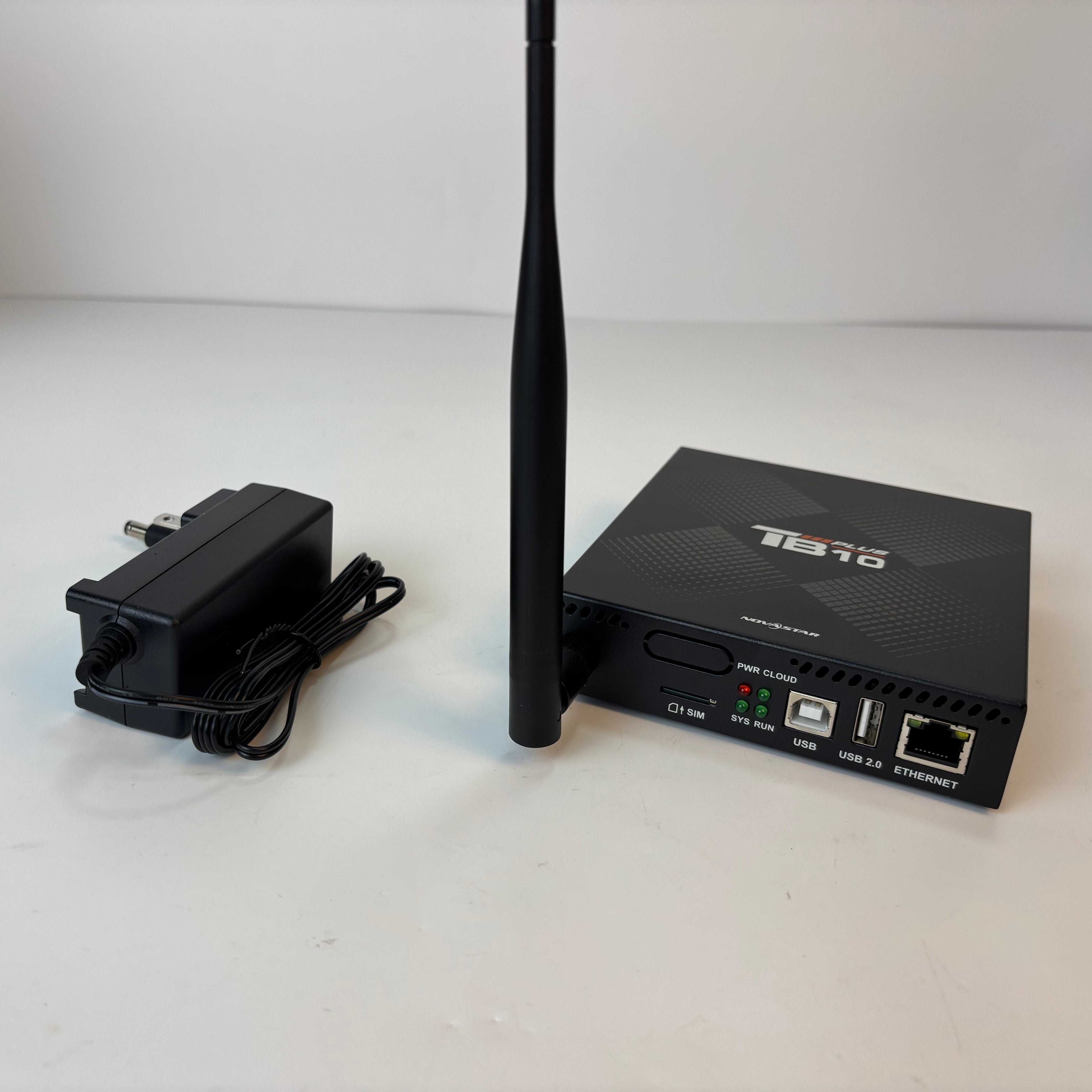 NovaStar TB10 Plus Multimedia-Player – 650.000 Pixel | Asynchrone LED-Steuerbox der Einstiegsklasse mit WLAN für LED-Bildschirme