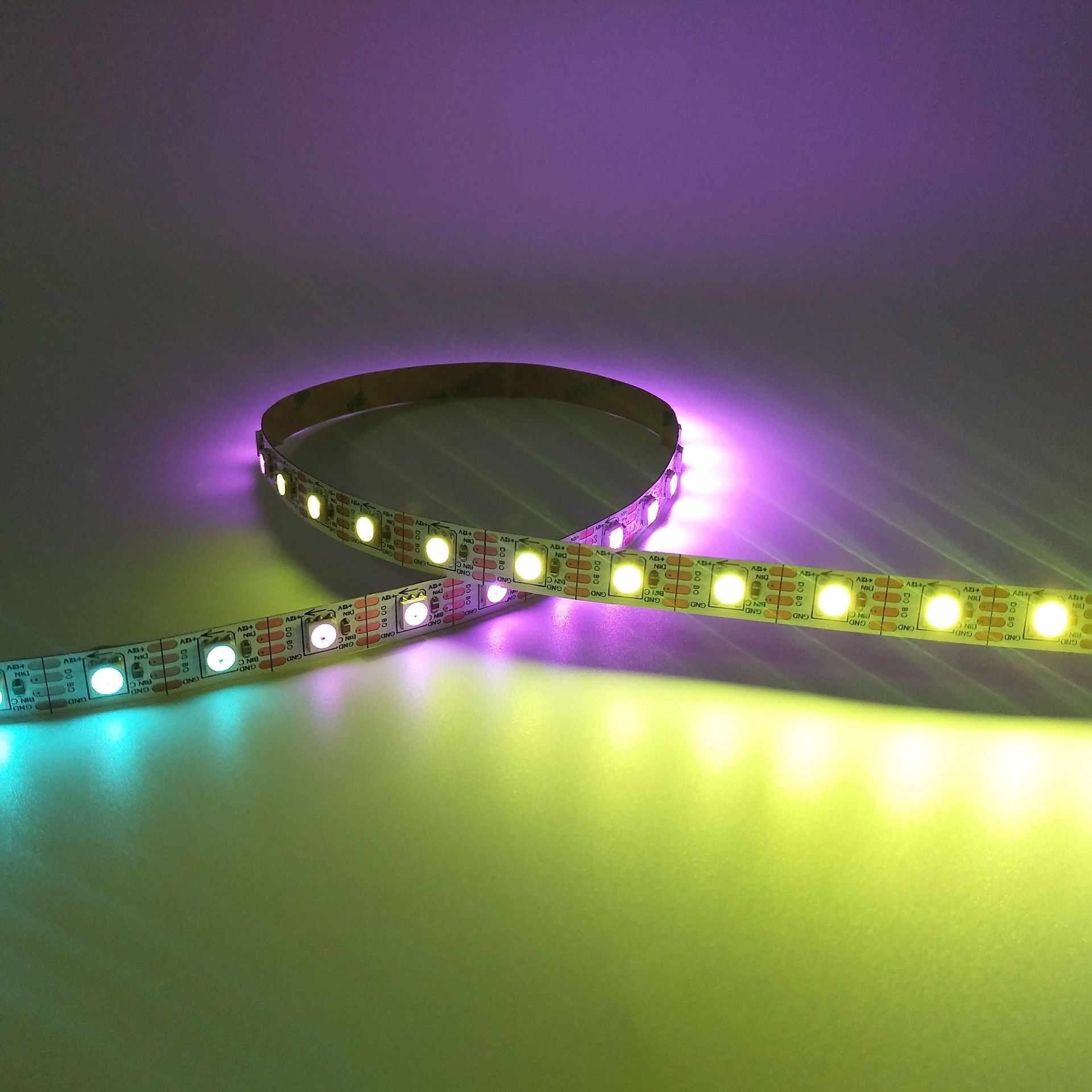 Bande LED WS2815 RGBW RGBWW adressable individuellement 12 V 60 W, 5 m 300 LED 300 pixels Lumières LED programmables Signaux redondants