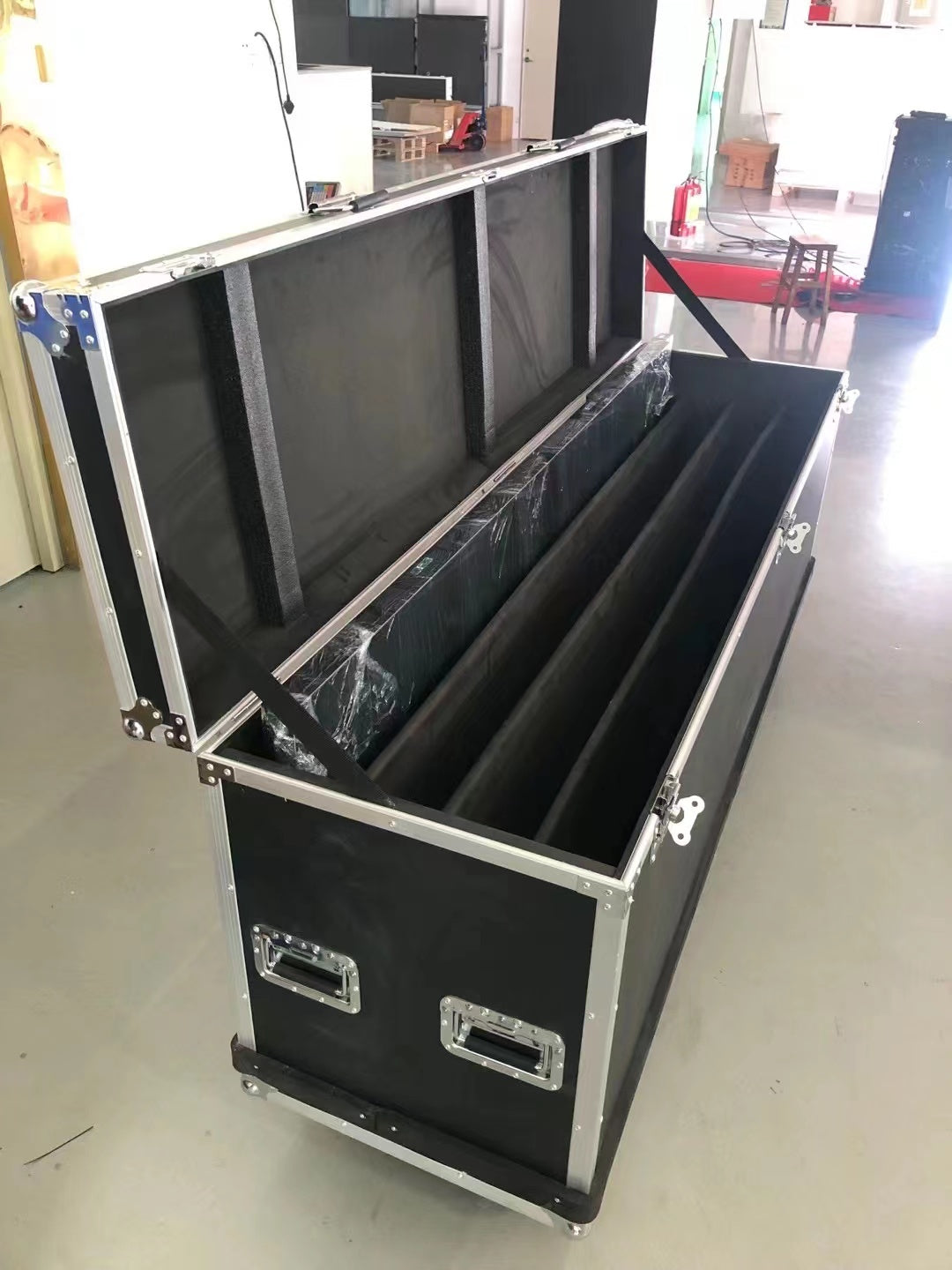 EP-GOB Series LED Screen Display | 2560×1920mm (8.4FT × 6.3FT) P1.53 |P1.86 | P2.5 GOB Protective Surface | Turnkey Church & Stage LED Wall