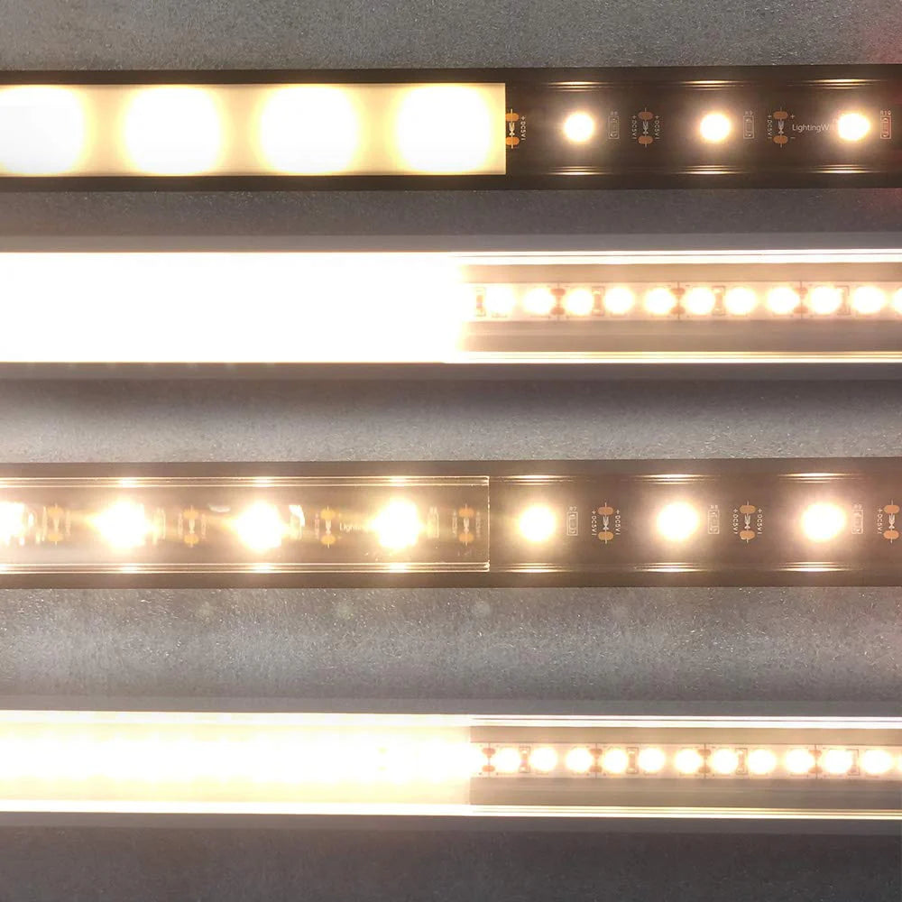 Profilés LED en aluminium en forme de V – Convient aux bandes LED de 1 à 10 mm | 1 mètre | Argenté / Noir | Blanc laiteux / Noir | Avec accessoires d'installation | Paquets de 5 / 6 / 10 / 12 / 20 | Stock local États-Unis/Royaume-Uni