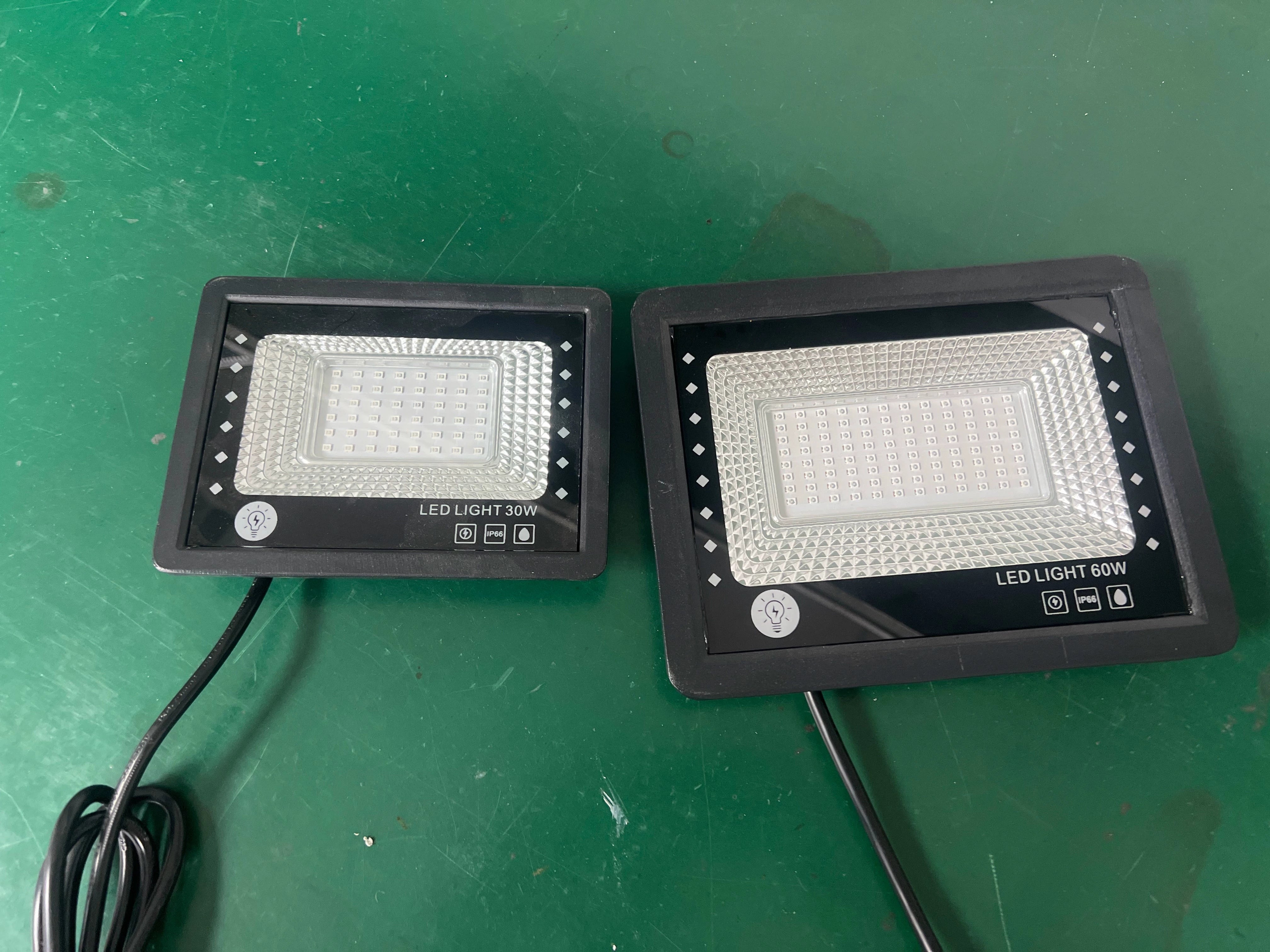 2 Pack Black Lights - 30W 395-400 nm AC85-265V Upgraded LED Flood Light with Switch, Waterproof IP66 for Glow Party, Stage Lighting, Aquarium, Glow in The Dark, Body Paint, Fluorescent Poster, Neon Glow