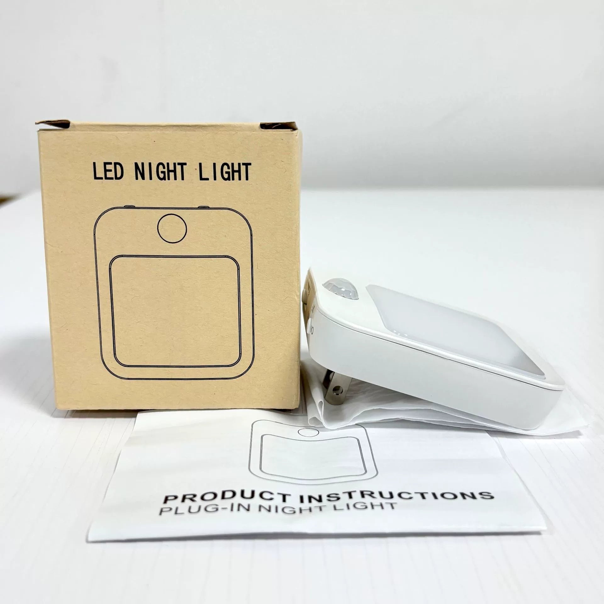 Plug-in LED Motion Sensor Night Light – US / EU Plug | Warm White / Daylight White | PIR Motion Activated LED Night Light for Hallway, Bedroom, Bathroom, Kitchen, Stairway | 2 / 4 / 10-Pack