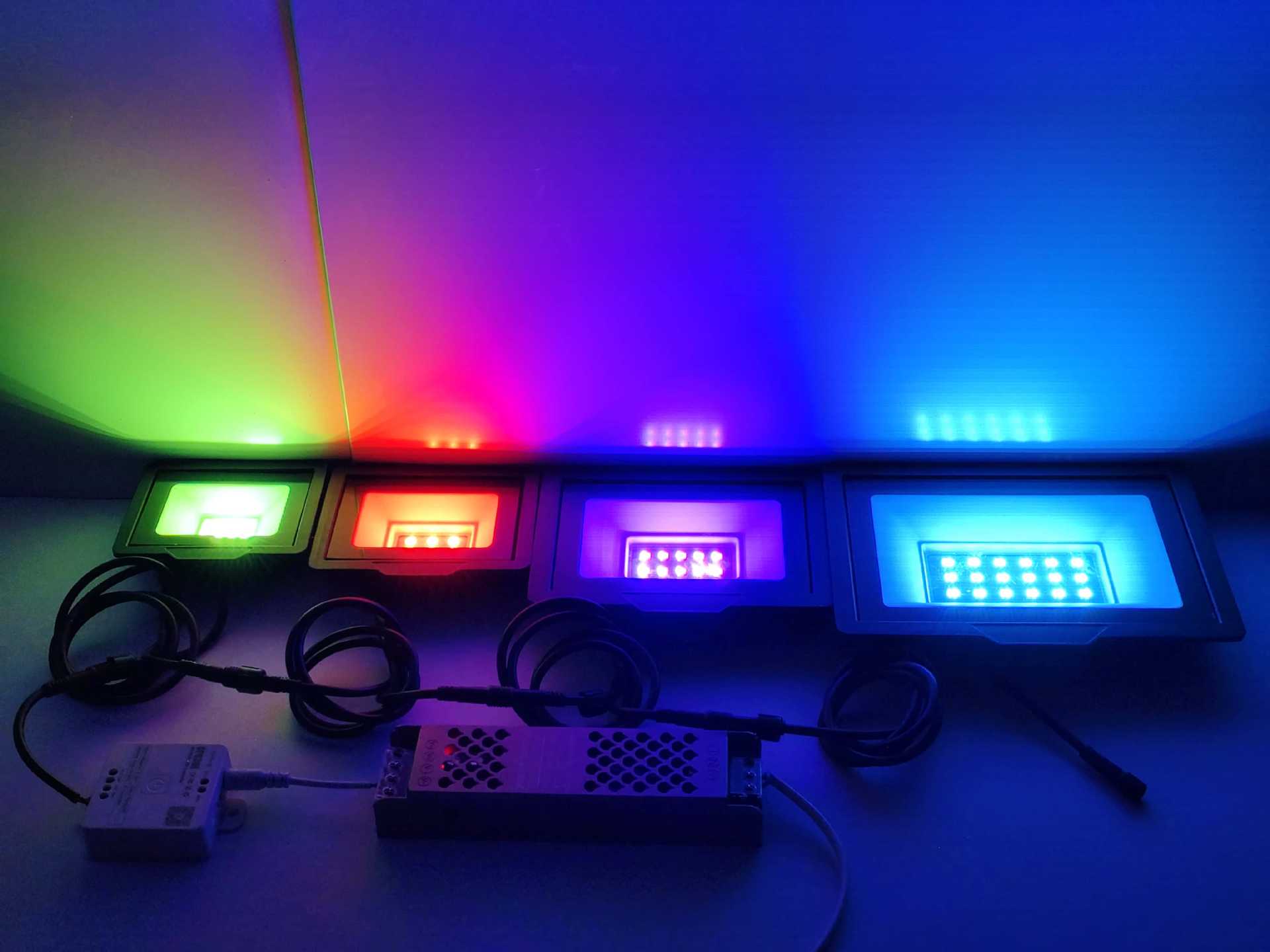 FL-IC Series SPI WS2811 RGBIC Addressable LED Flood Light – 10W - 50W | 24V DC | IP66 Waterproof Outdoor Landscape Light with Aluminum Housing & Tempered Glass | For Stage, Wall Wash & Architectural Lighting | Hardwired Connection (No Plug) | 2 / 10-Pack